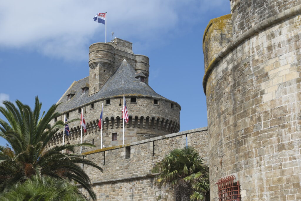Saint-Malo et Dinan : entre remparts, cafés fous et gourmandise bretonne 12 DSF0577